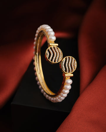 Beautiful and Classy Pearl Bangle