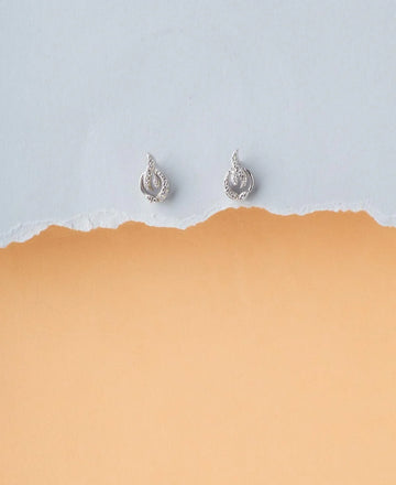 Delicate Stone Studded Earring - Chandrani Pearls