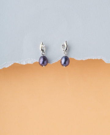 Delicate Stone Studded Pearl Earring - Chandrani Pearls