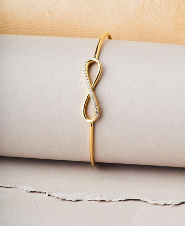 Fashionable Stone Studded Silver Bangle. - Chandrani Pearls