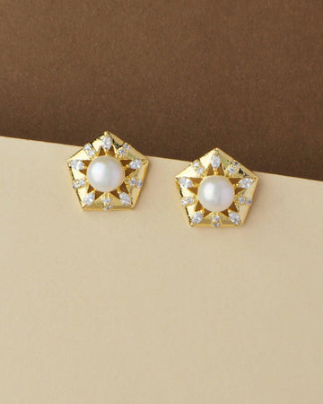 Floral Pearl Stud Earring - Chandrani Pearls