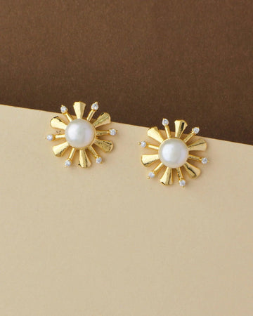 Floral Pearl Stud Earring - Chandrani Pearls