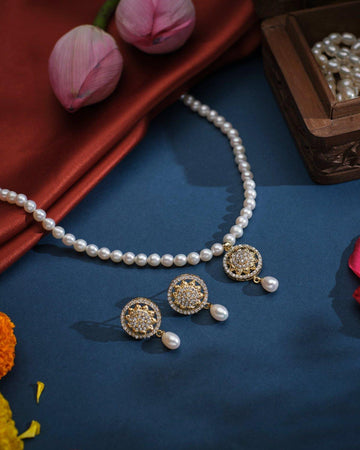 Floral Single line Necklace Set - Chandrani Pearls