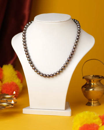Elegant Black Pearl Necklace