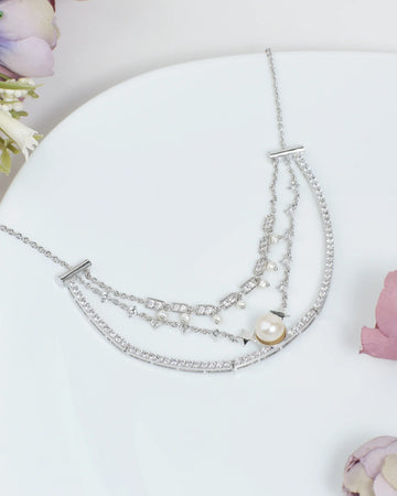 Free Spirit Pearl Chain Necklace