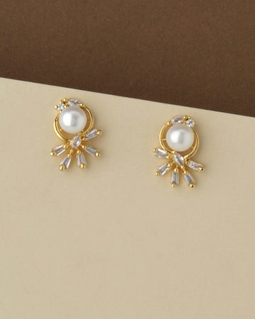 Pretty Pearl & Stone Stud Earring - Chandrani Pearls