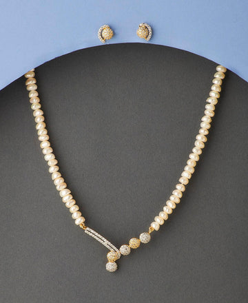 Pretty Stone Studded Pearl Necklace Set - Chandrani Pearls