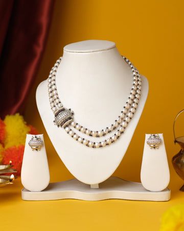 Double-Layer Black and White Pearl Necklace Set
