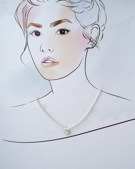 Subtle Minimalism Pearl Necklace Set