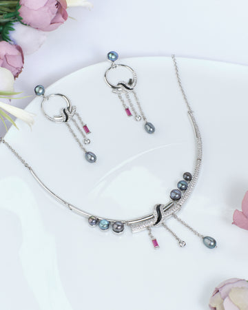 Midnight Glow Pearl Necklace Set