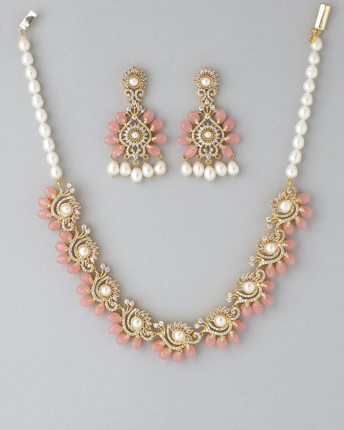 Floral Lamp Pearl Necklace Set