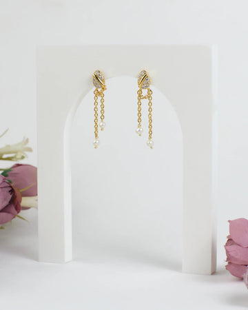 Oasis Drop Pearl Earring