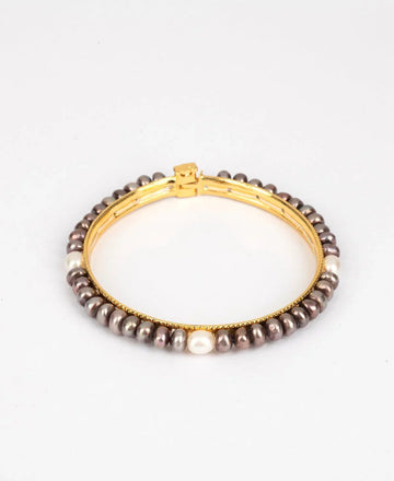 Trendy Black and White Pearl Bangle - Chandrani Pearls