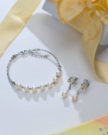 Adorable Bracelet with Earrings Gift Set for Sister Pure Elegance
