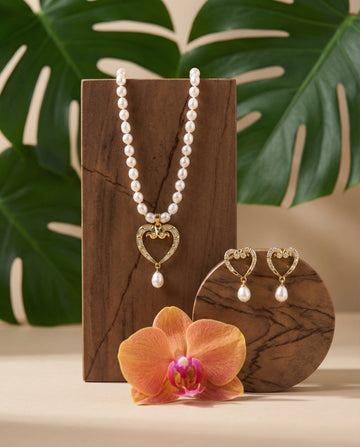 Vintage-Style Golden Heart Pearl Set