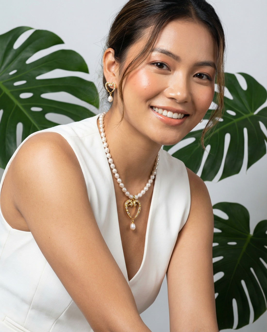 Vintage-Style Golden Heart Pearl Set