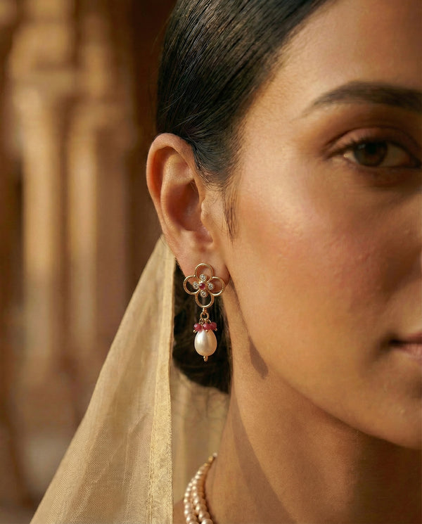 Floral Filigree Pearl & Ruby Necklace Set