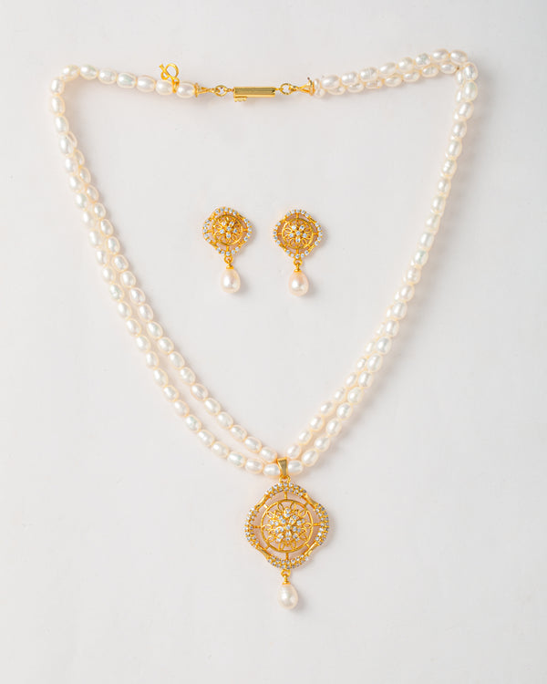 Classic Double-Strand White Pearl Necklace Set