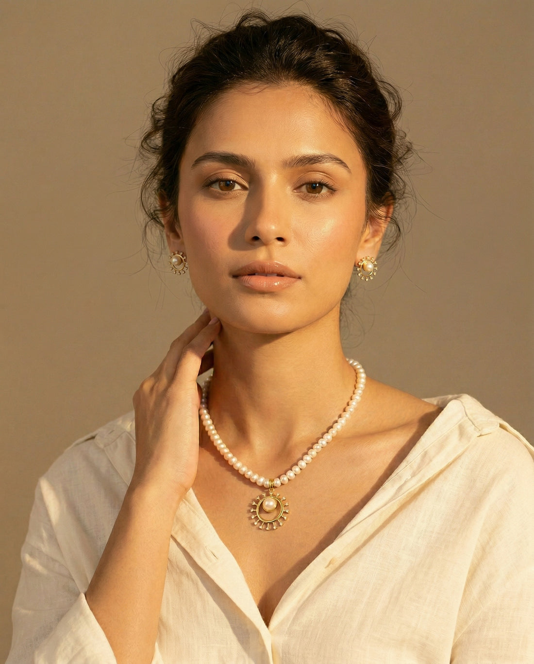 Gold-Plated Sunburst Pearl Jewellery Set