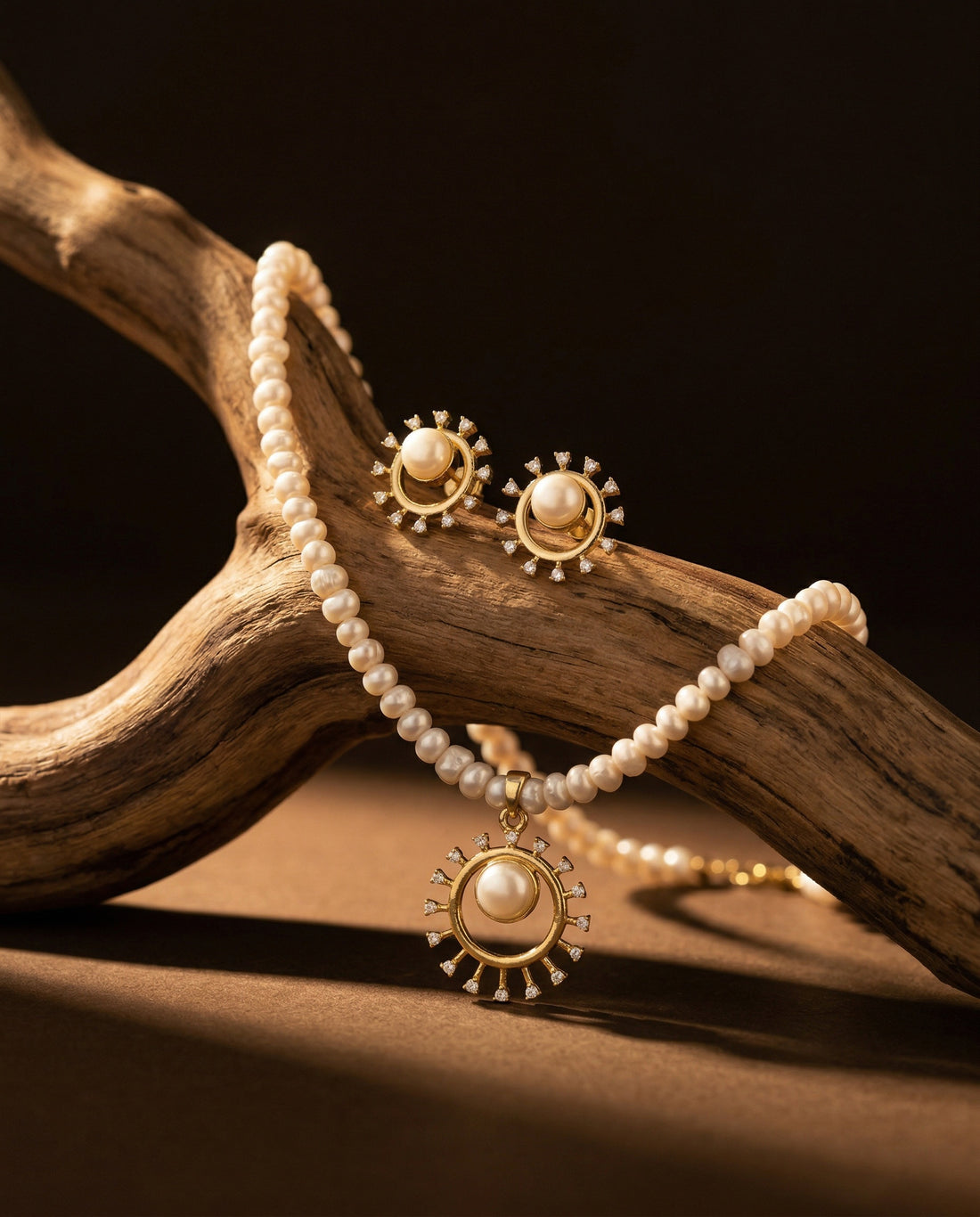 Gold-Plated Sunburst Pearl Jewellery Set