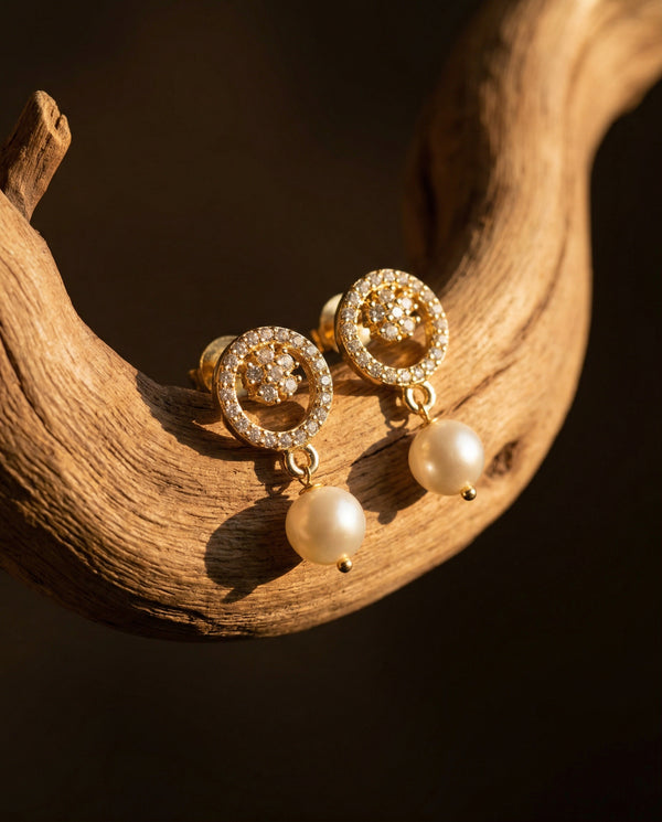 Gold-Plated Round Motif Pearls Necklace Set