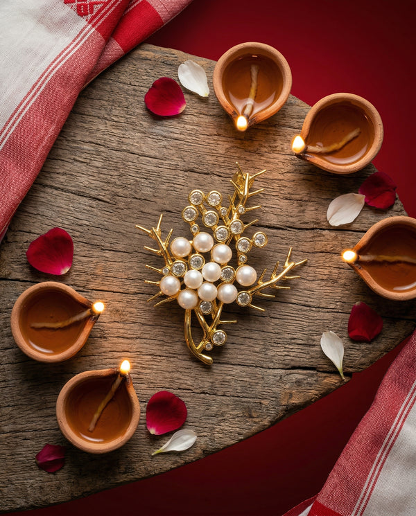 Gold Plated Thistle Pearl Brooch