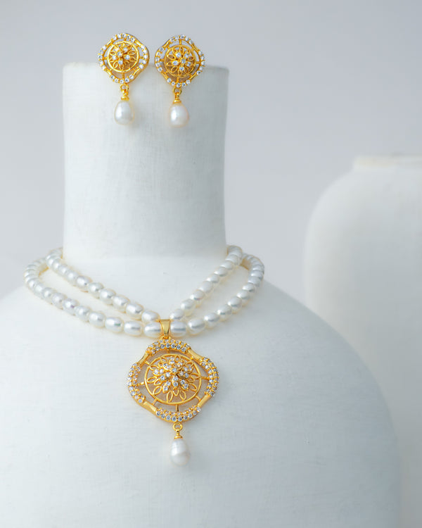 Classic Double-Strand White Pearl Necklace Set