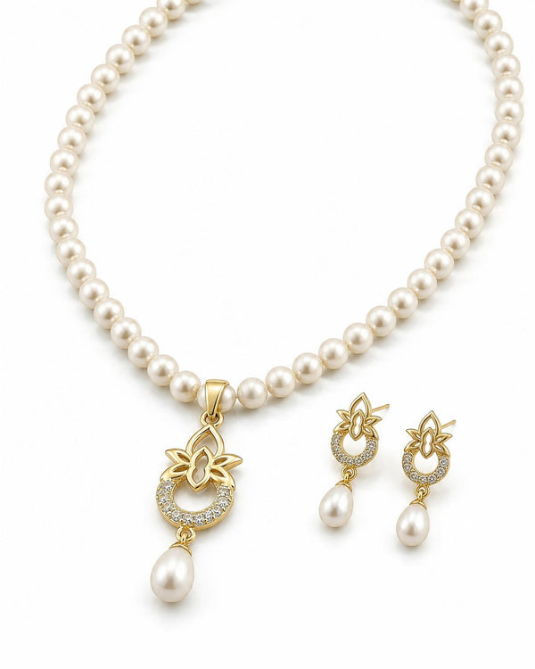 Regal Gold-Tone Lotus & Teardrop Pearl jewellery Set