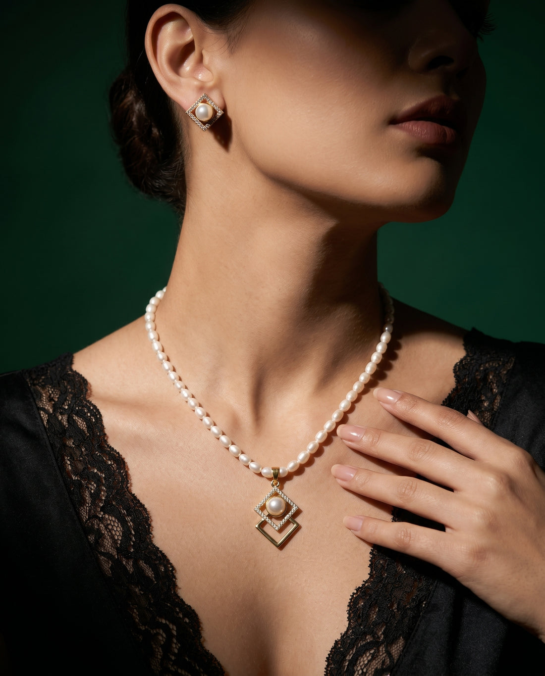 Modern Geometry Square Halo Pearl Jewellery Set