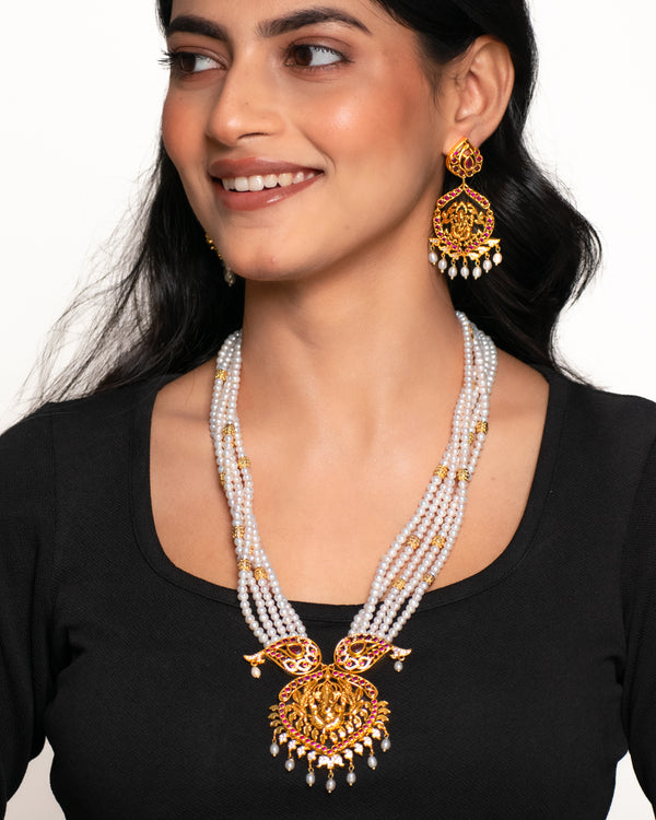 Regal Lord Ganesh Temple Necklace Set With Pearl Drops