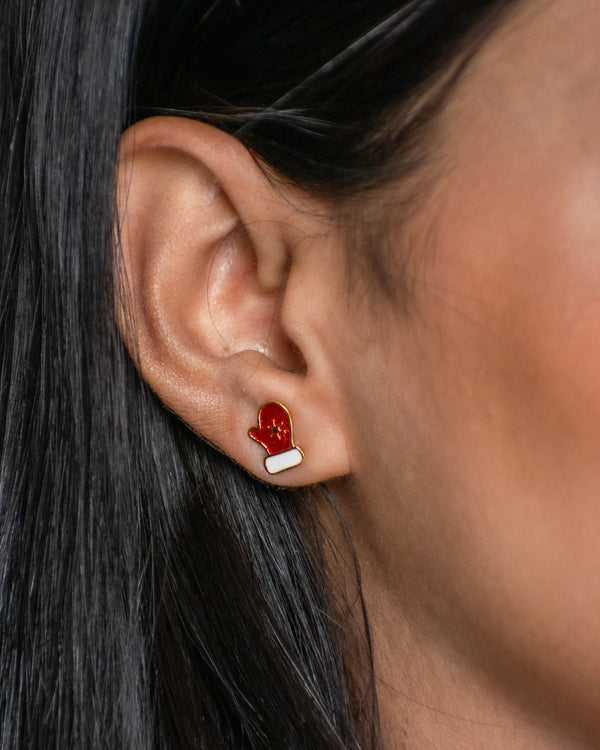 Festive Christmas Gloves Earrings – Red & Green Holiday Charm