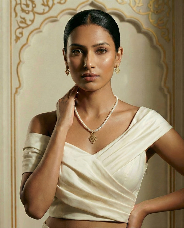 Architectural Lattice Luminous Pearls Set