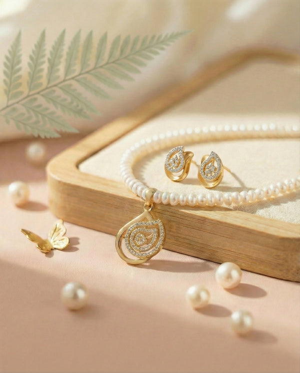 Sparkling Crystal Teardrop & Freshwater Pearl Set