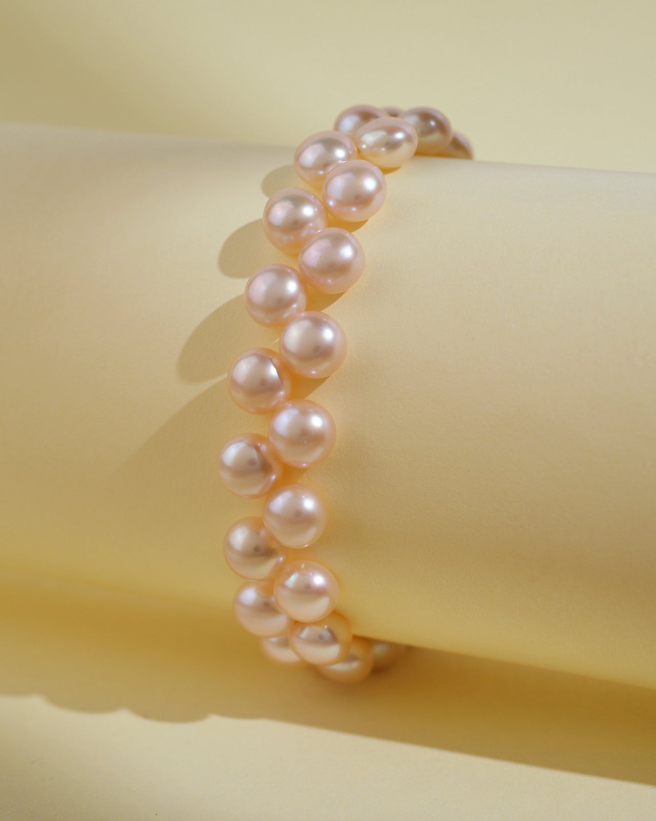 Elegant Pink Pearl Bracelet