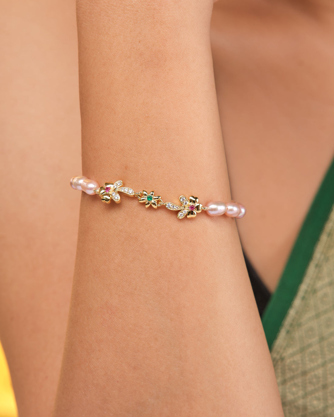 Noor Classic Pearl Radiance Bracelet