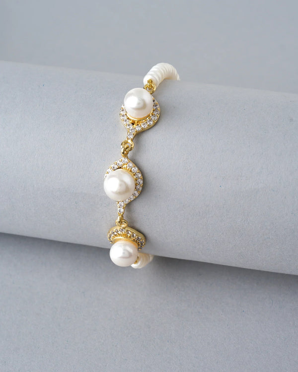 Classic Beauty Pearl Bracelet with CZ Detailing
