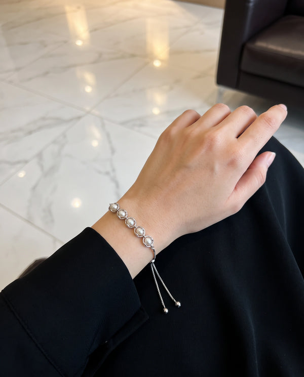 Silver-Plated Ring-Encased Pearl Bolo Bracelet