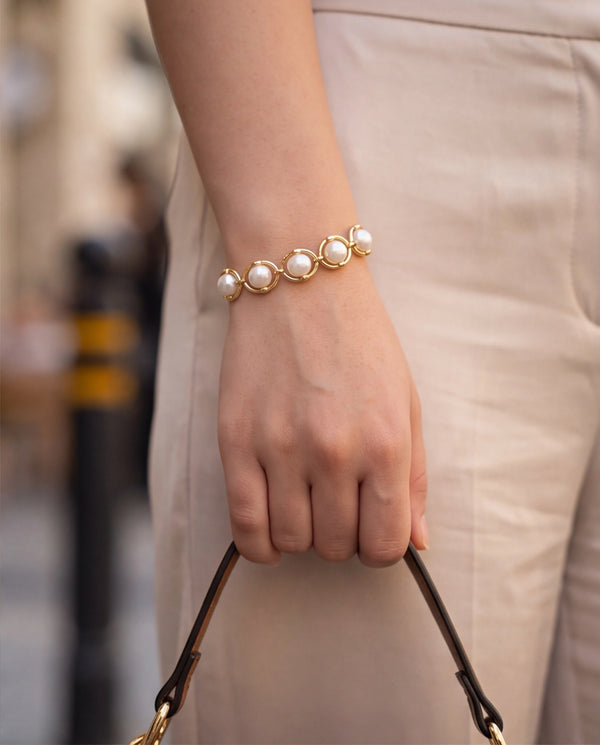 Gold-Plated Oval-Encased Pearl Bolo Bracelet