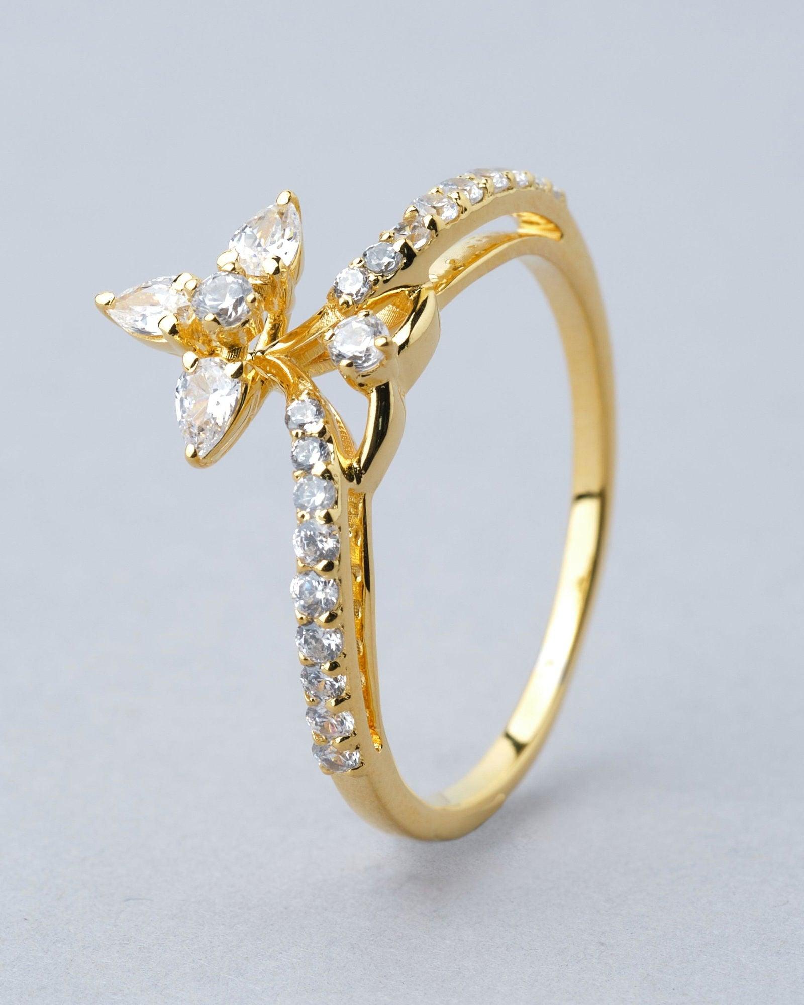 Aanshi Floral 18Kt Gold & Diamond Ring - Chandrani Pearls