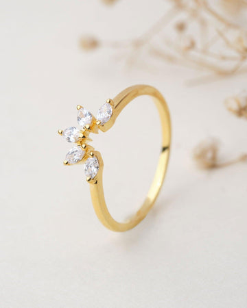 Arena 18Kt Gold & Diamond Ring - Chandrani Pearls
