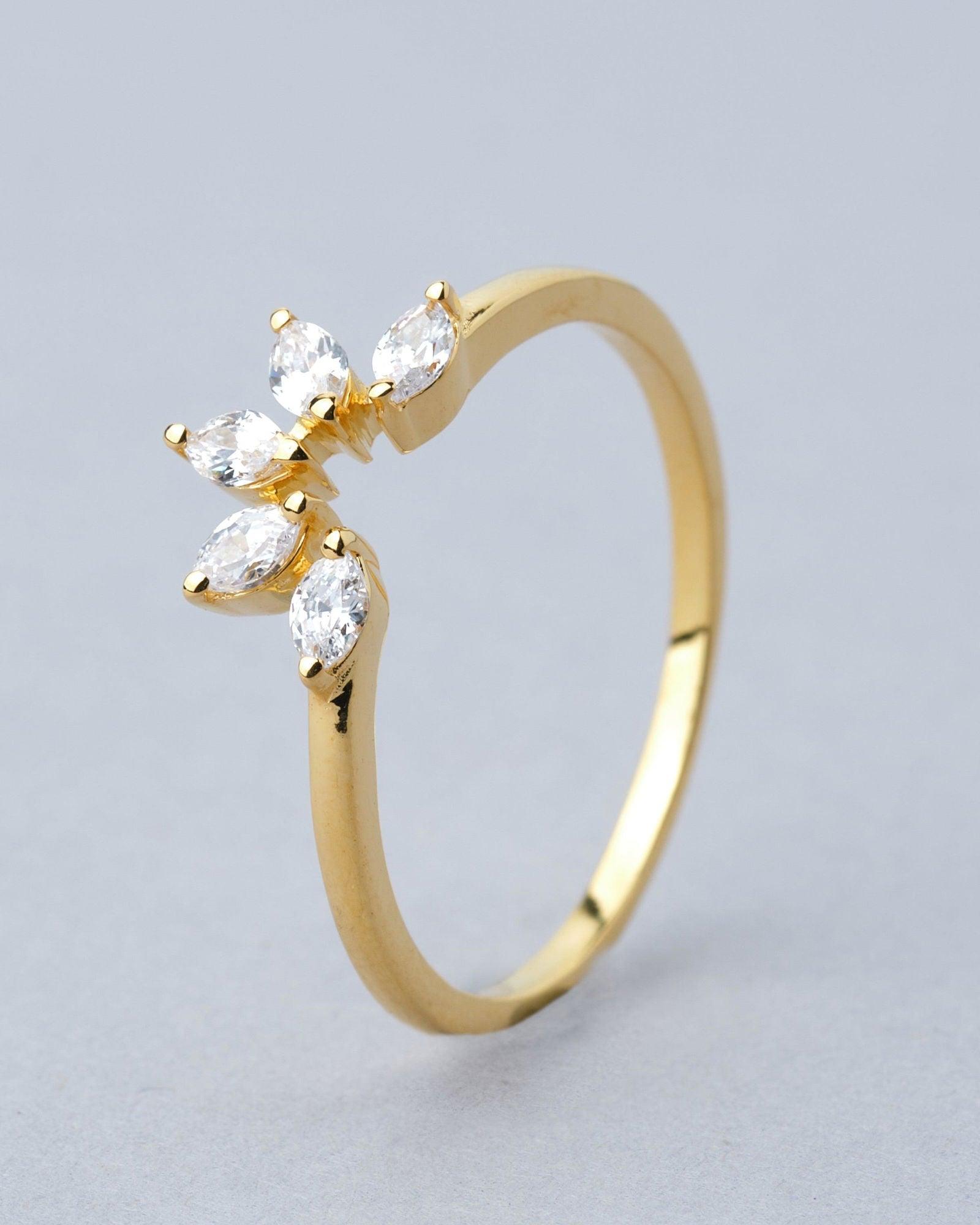 Arena 18Kt Gold & Diamond Ring - Chandrani Pearls