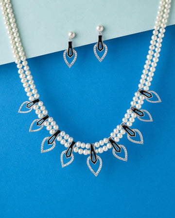 Artistic Leafy Pearl Necklace Set - Chandrani Pearls
