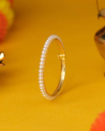 Classic Gold-Plated Pearl Bangle
