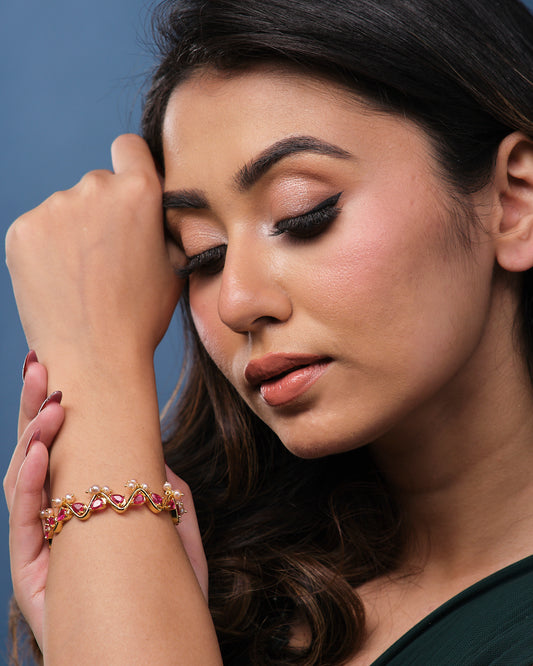 The Unify Toggle Pearl Bangle