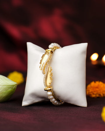 Golden Leaf Pearl Bangle