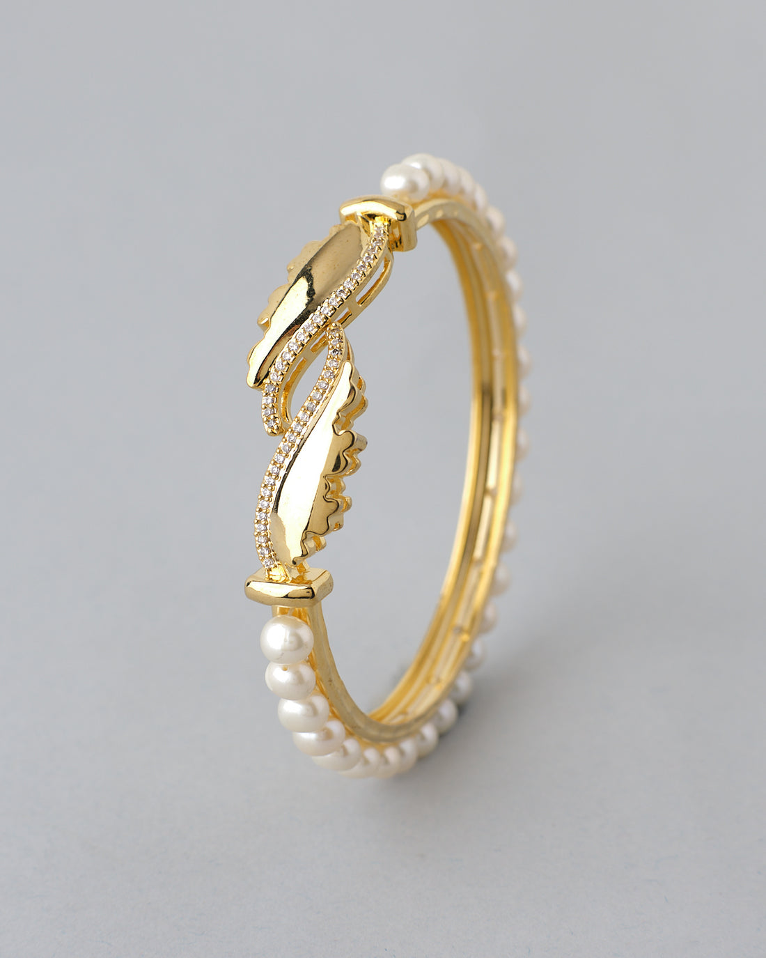 Golden Leaf Pearl Bangle