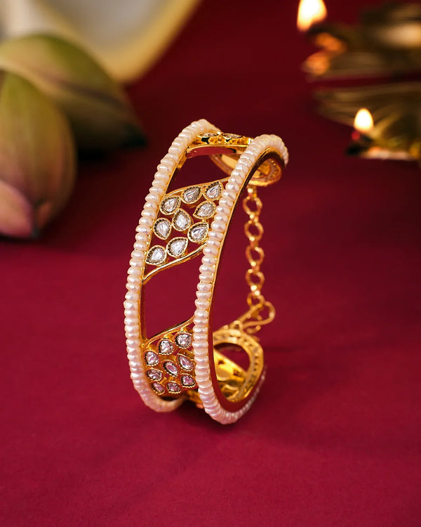 Royal Kundan Pearl Bangle