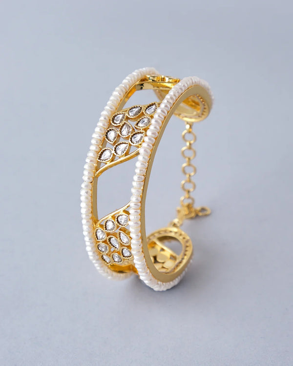 Royal Kundan Pearl Bangle