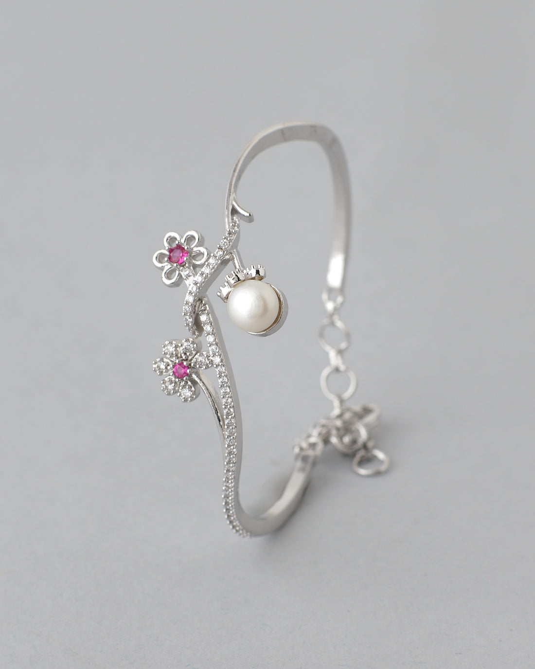 Pretty Floral Pearl Bangle