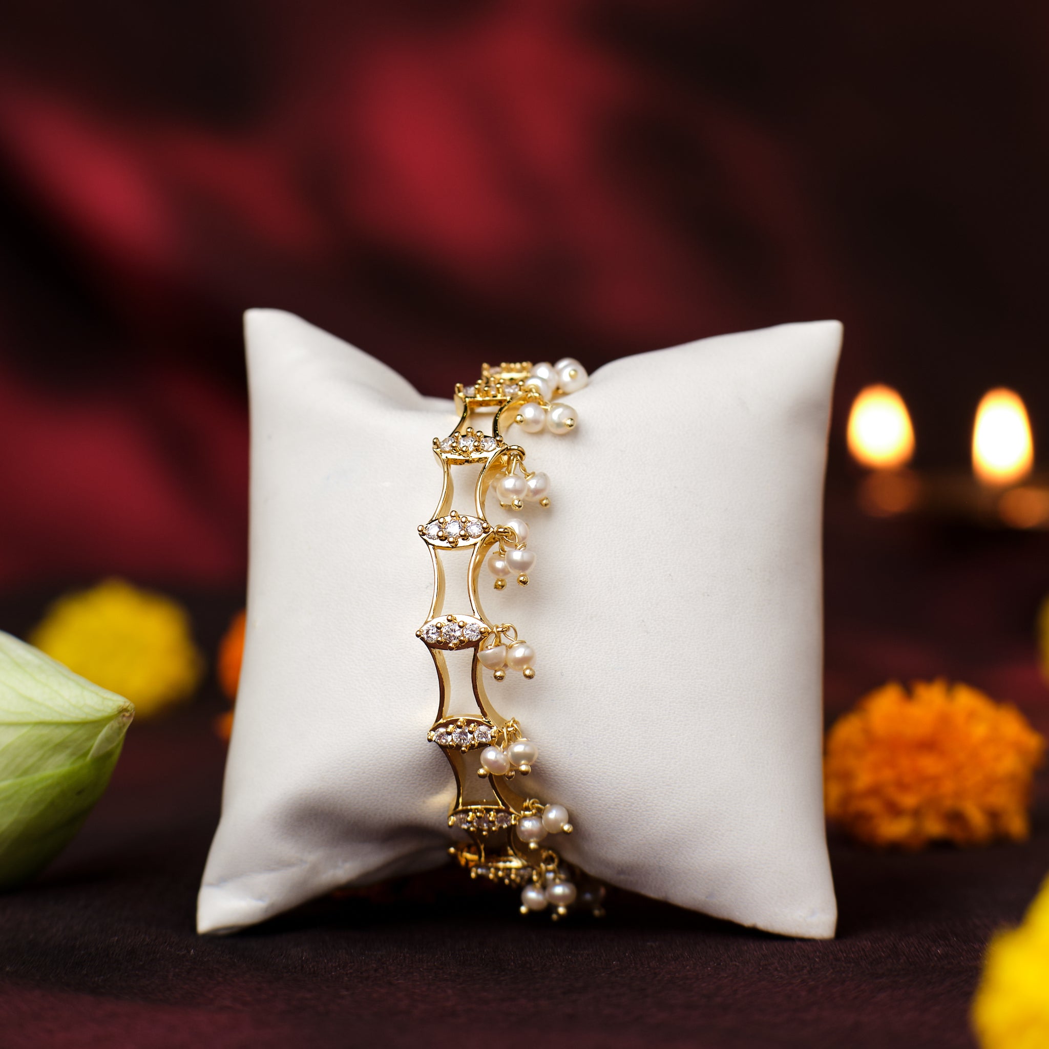 Regal Pearl Cluster Bangle